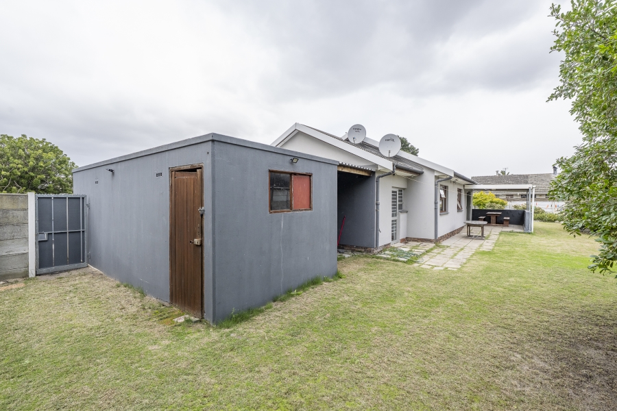 4 Bedroom Property for Sale in Bracken Heights Western Cape